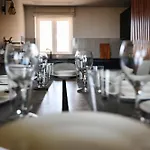 Cliff Edge In Apartment Xaghra