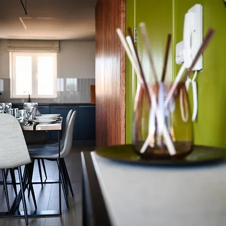 Cliff Edge In Apartment Xaghra