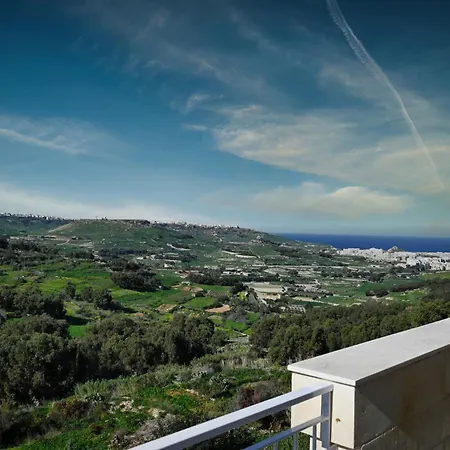 Apartment Cliff Edge In