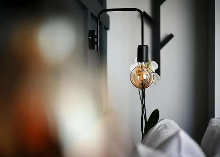 Cliff Edge In 아파트 자프라