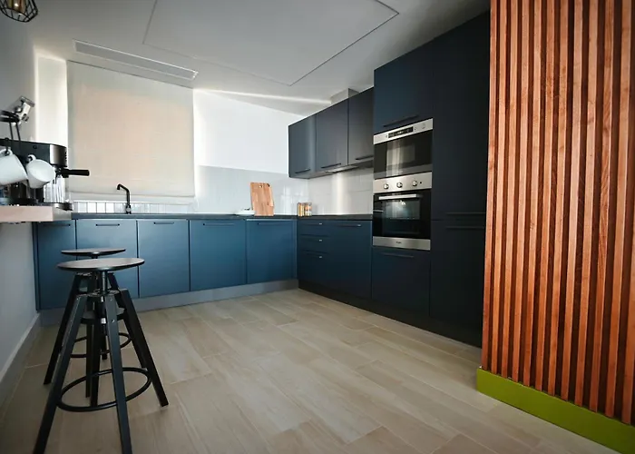 아파트 Cliff Edge In 자프라