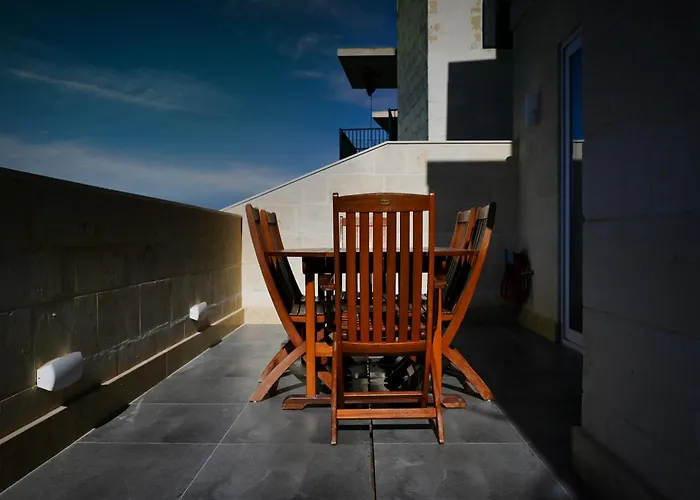 Cliff Edge In 아파트