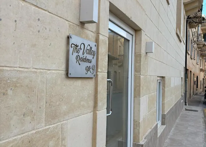 아파트 Cliff Edge In