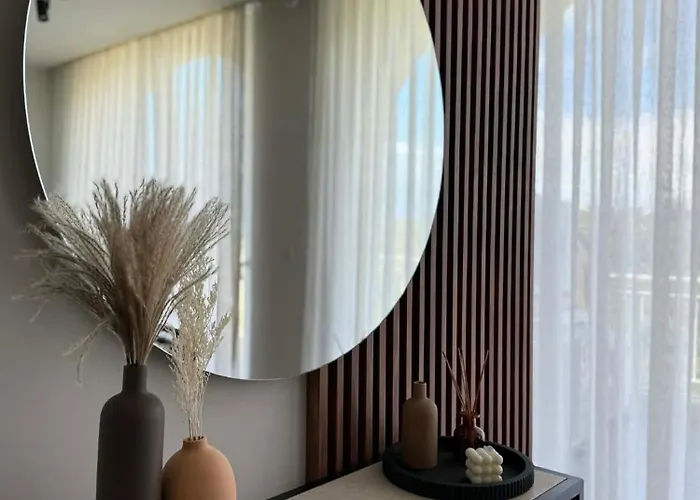 아파트 Cliff Edge In *